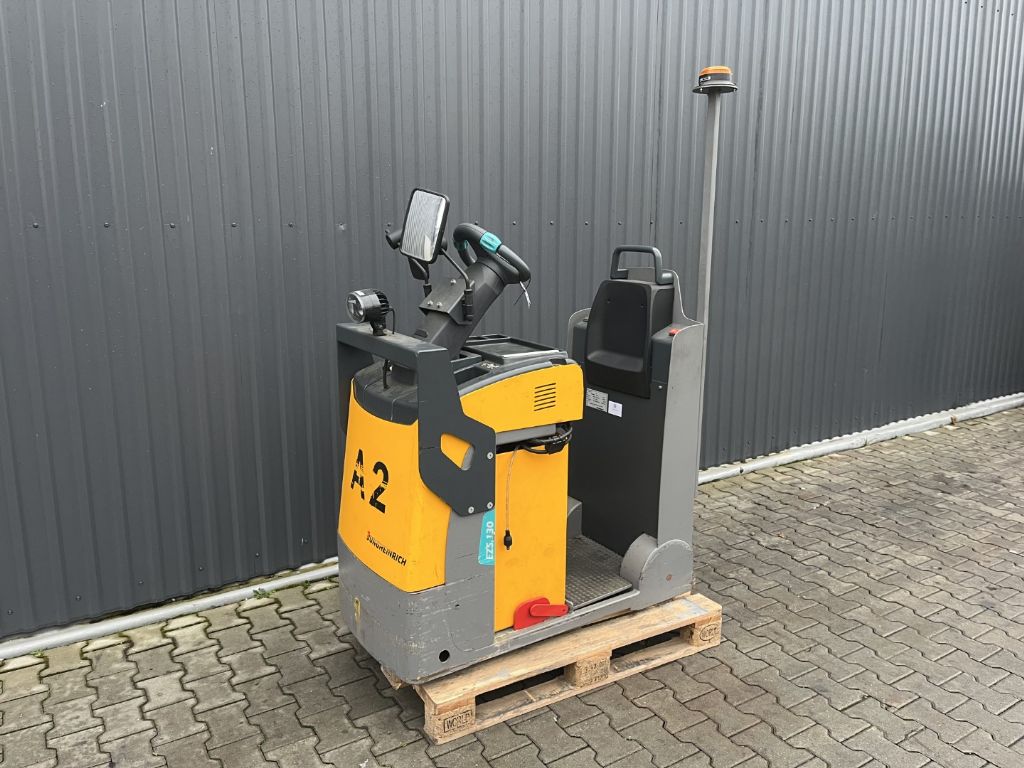 Jungheinrich EZS130 Schlepper www.superlift-forklift.com