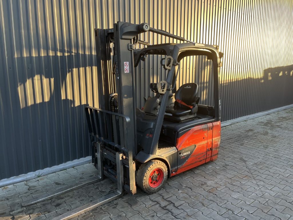 Linde E16-02 Electric 3-wheel forklift www.superlift-forklift.com