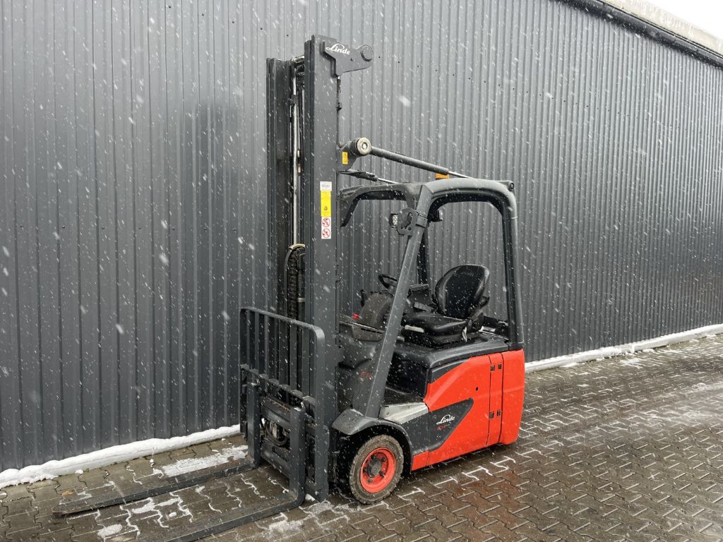 Linde E14-02 Elektro 3 Rad-Stapler www.superlift-forklift.com