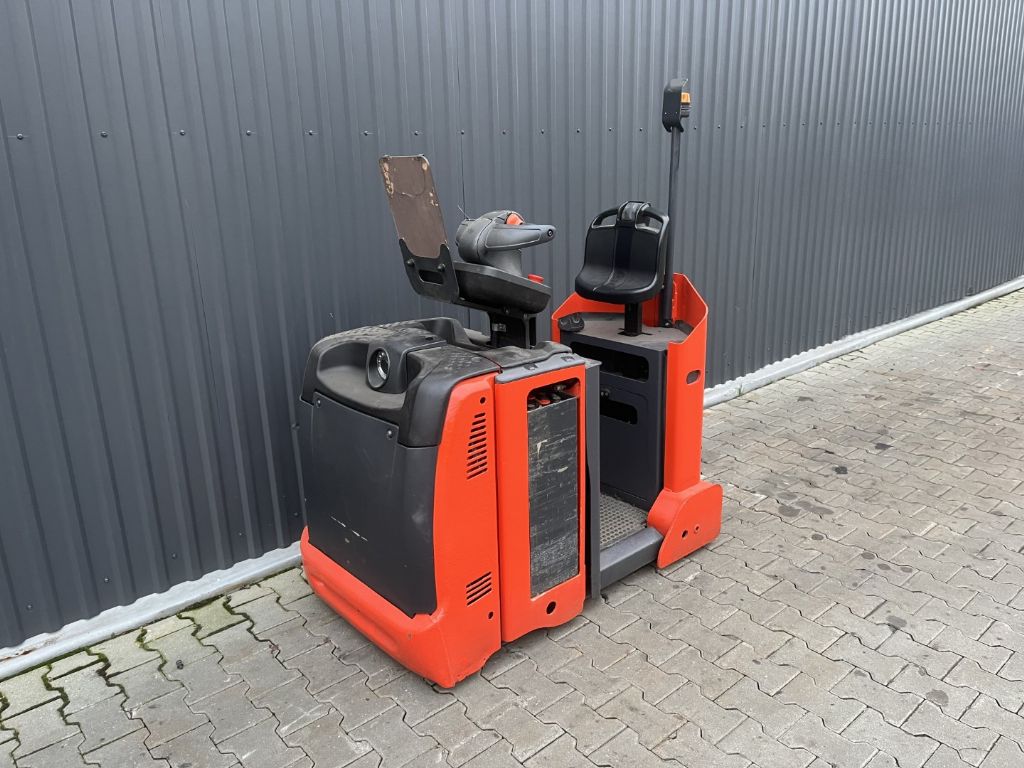 Linde P30C Schlepper www.superlift-forklift.com