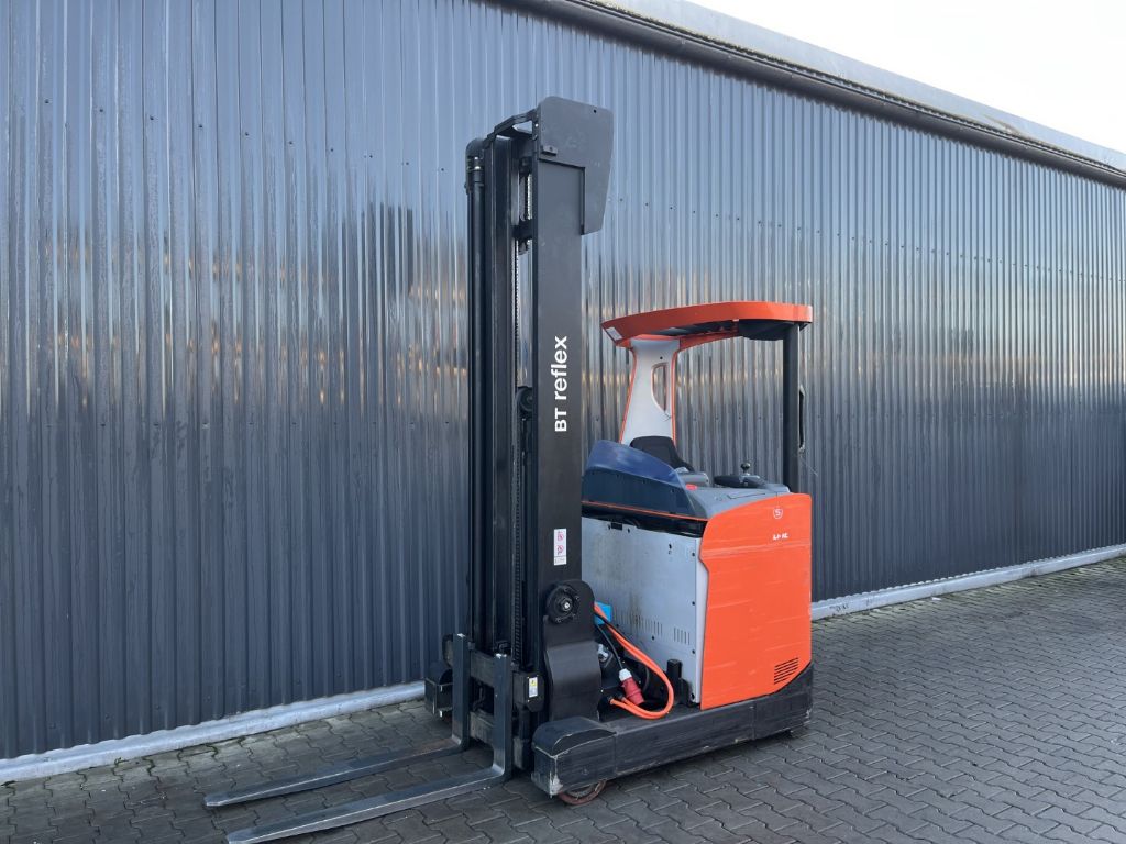 BT RRE140H Reach Truck www.superlift-forklift.com