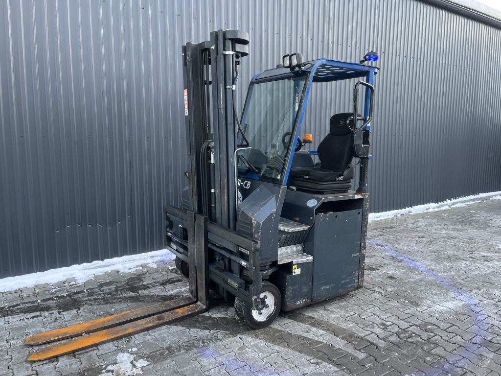 Combilift C3000CBE Four-way Counterbalance Forklift Truck www.superlift-forklift.com