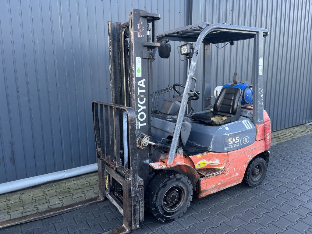 Toyota 7FGF18 LPG Forklifts www.superlift-forklift.com