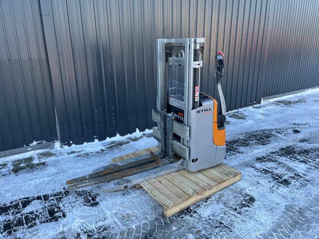 Still EXV10 Pedestrian Stacker www.superlift-forklift.com