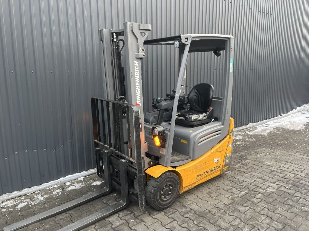 Jungheinrich EFG213 Elektro 3 Rad-Stapler www.superlift-forklift.com