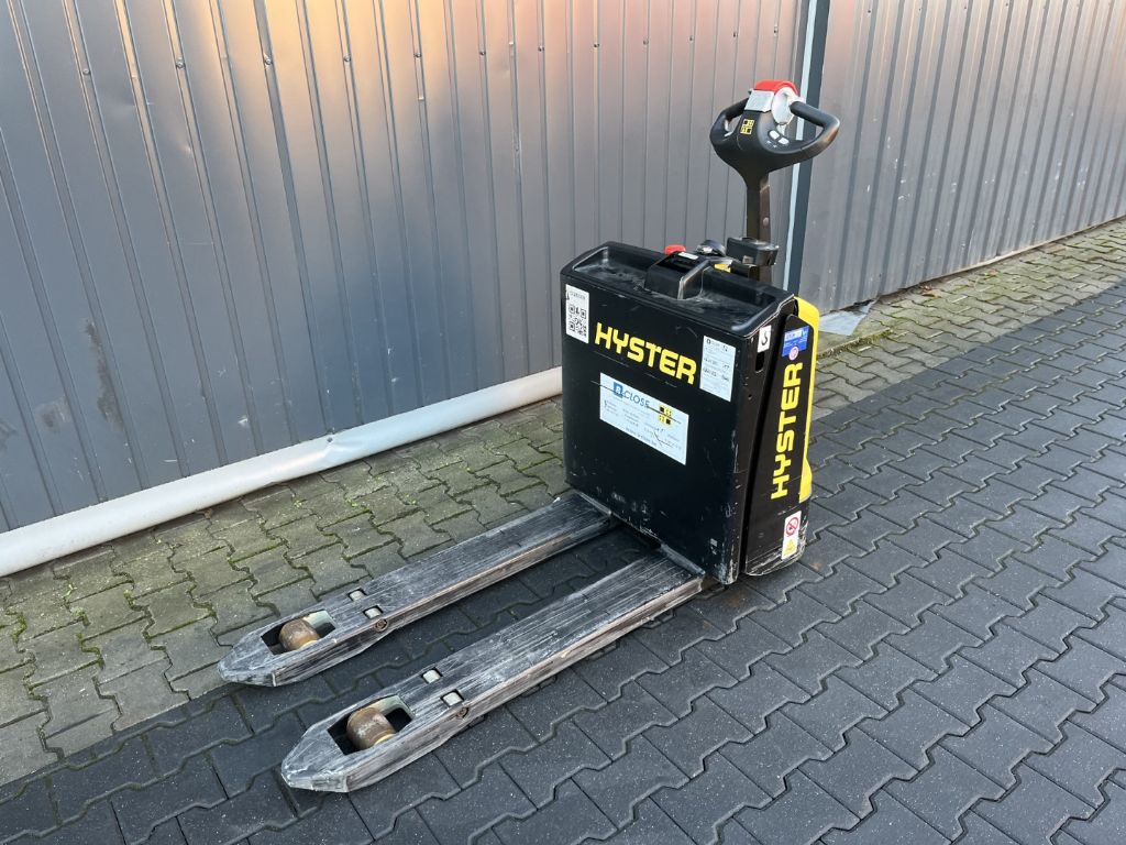 Hyster P1.6 Niederhubwagen www.superlift-forklift.com