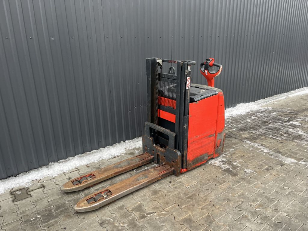 Linde D10 Deichselstapler www.superlift-forklift.com