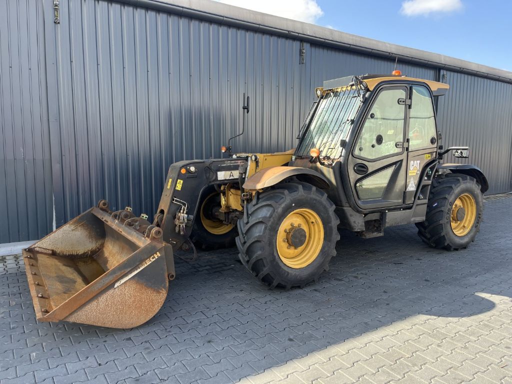 Caterpillar TH357D Teleskopstapler starr www.superlift-forklift.com