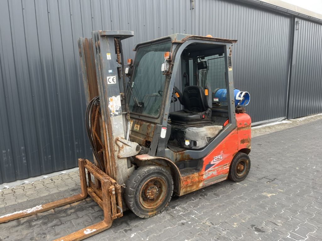 Heli CPYD25 Treibgasstapler www.superlift-forklift.com