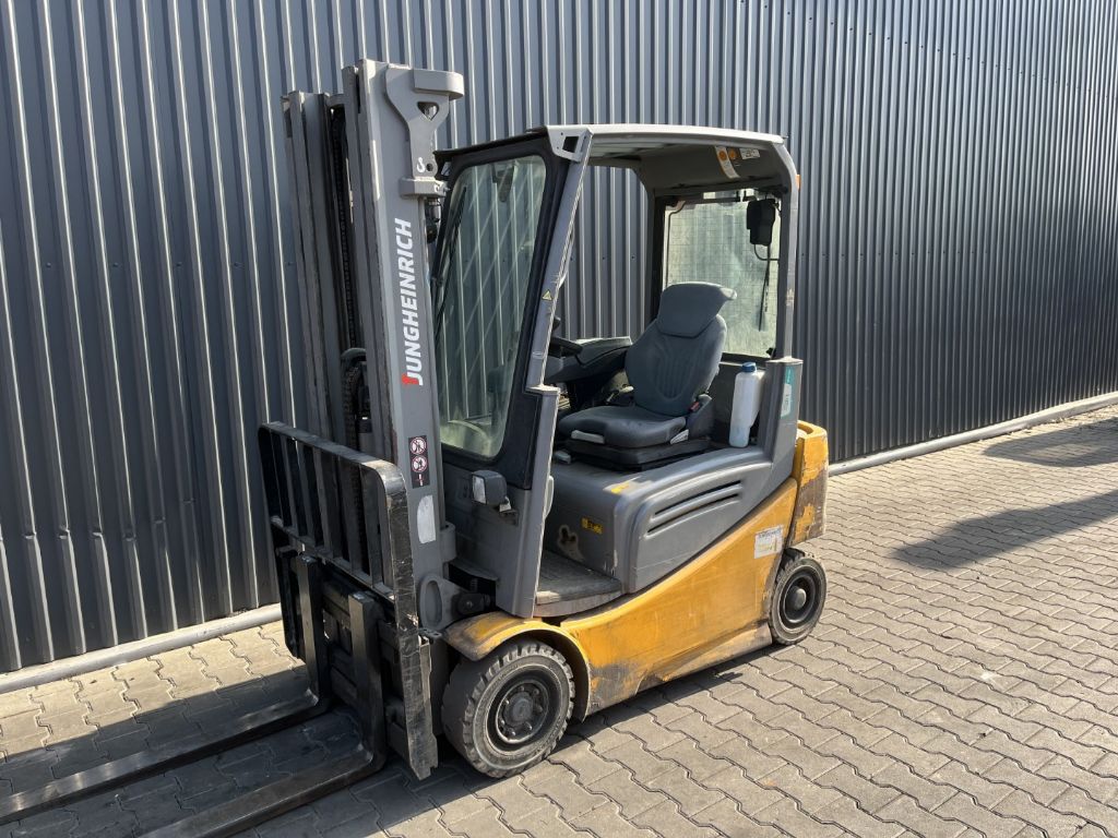 Jungheinrich EFG316k Electric 4-wheel forklift www.superlift-forklift.com