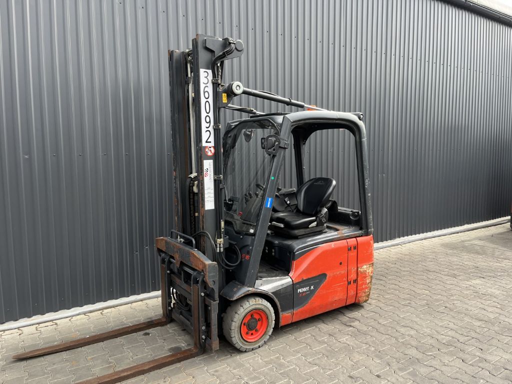 Linde E16-02 Elektro 3 Rad-Stapler www.superlift-forklift.com