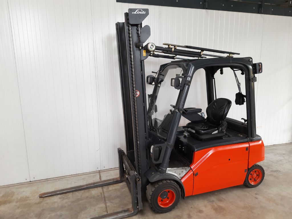 Linde-E20PL-01-Elektro 4 Rad-Stapler-www.szww.de