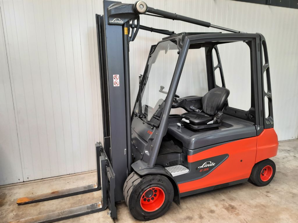Linde-E35L-01-Elektro 4 Rad-Stapler-www.szww.de