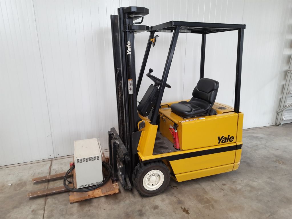 Yale-ERP10-Elektro 3 Rad-Stapler-www.szww.de