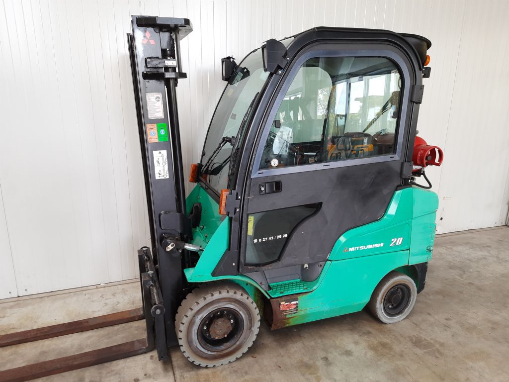 Mitsubishi-FG20CN-Treibgasstapler-www.szww.de