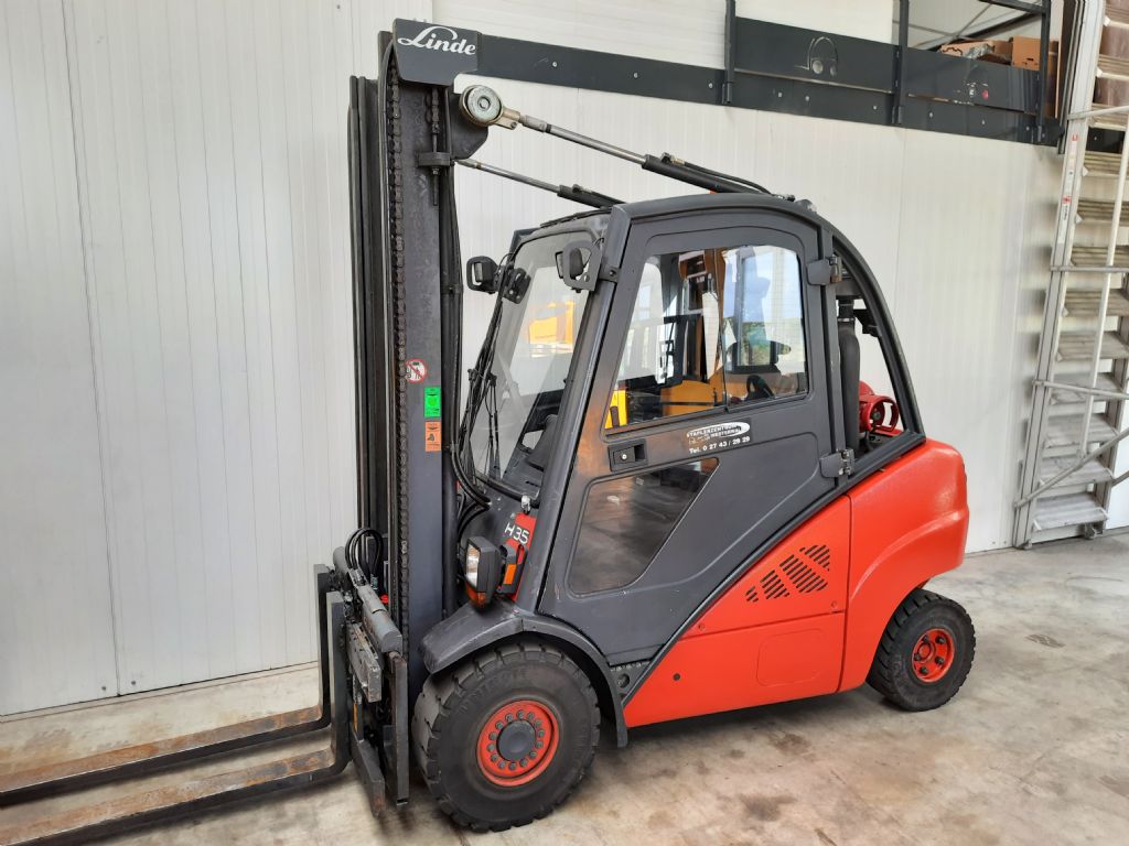 Linde-H35T-01-Treibgasstapler-www.szww.de
