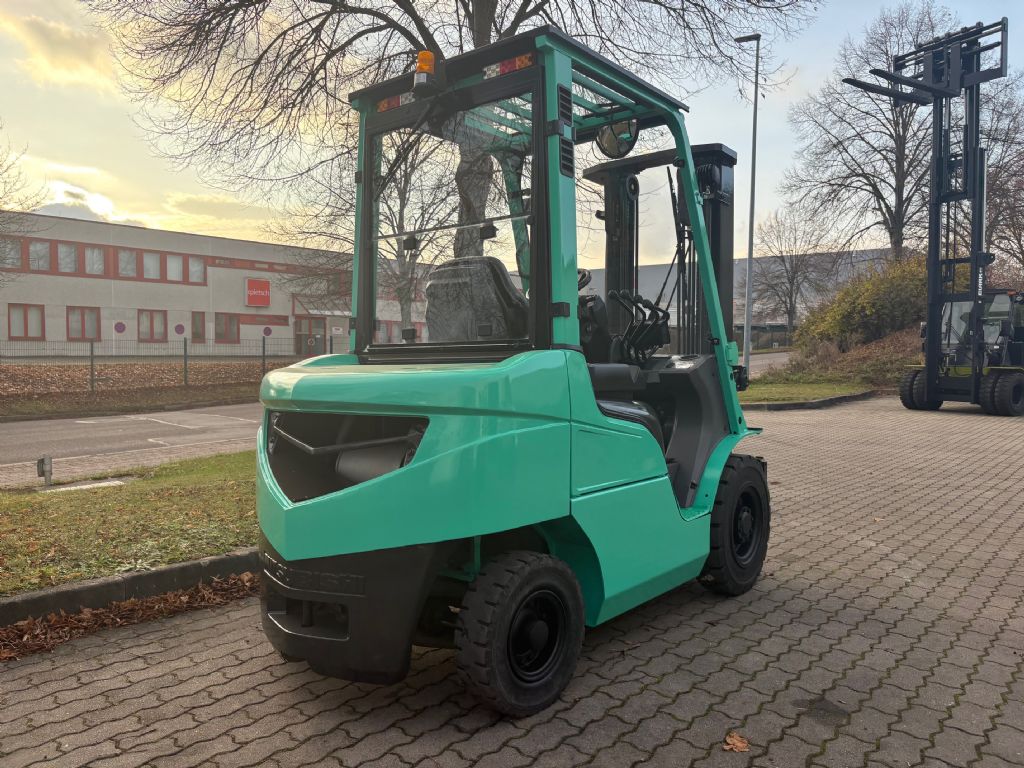 Mitsubishi FD25N3 Dieselstapler tecklenborg-gabelstapler.de
