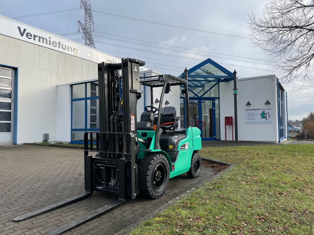 Mitsubishi FD35N Dieselstapler tecklenborg-gabelstapler.de