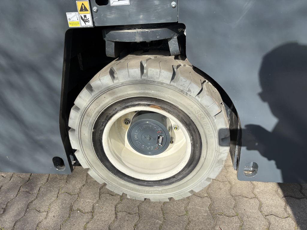 Combilift CBE4000 4-Wege Stapler Vierwege Seitenstapler tecklenborg-gabelstapler.de