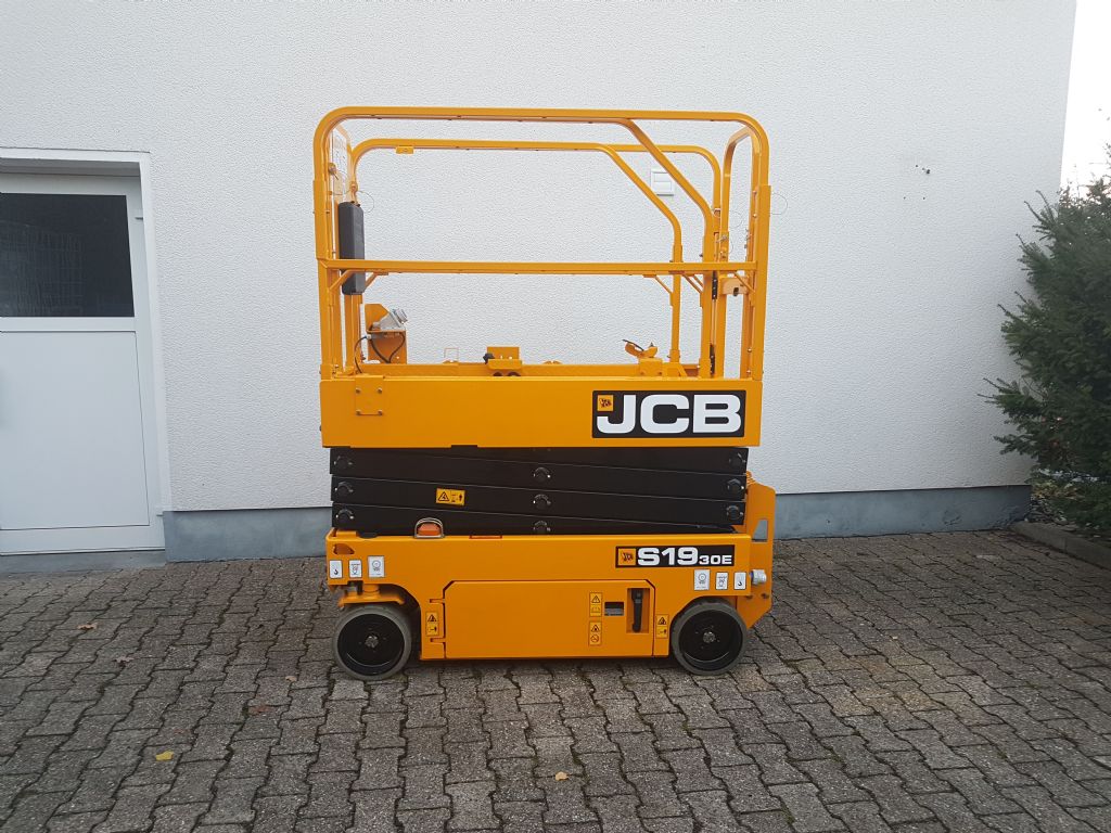 JCB-S1930E   Arbeitshhe 7.8 Meter-Scherenarbeitsbhne-www.terbrueggen-gmbh.de