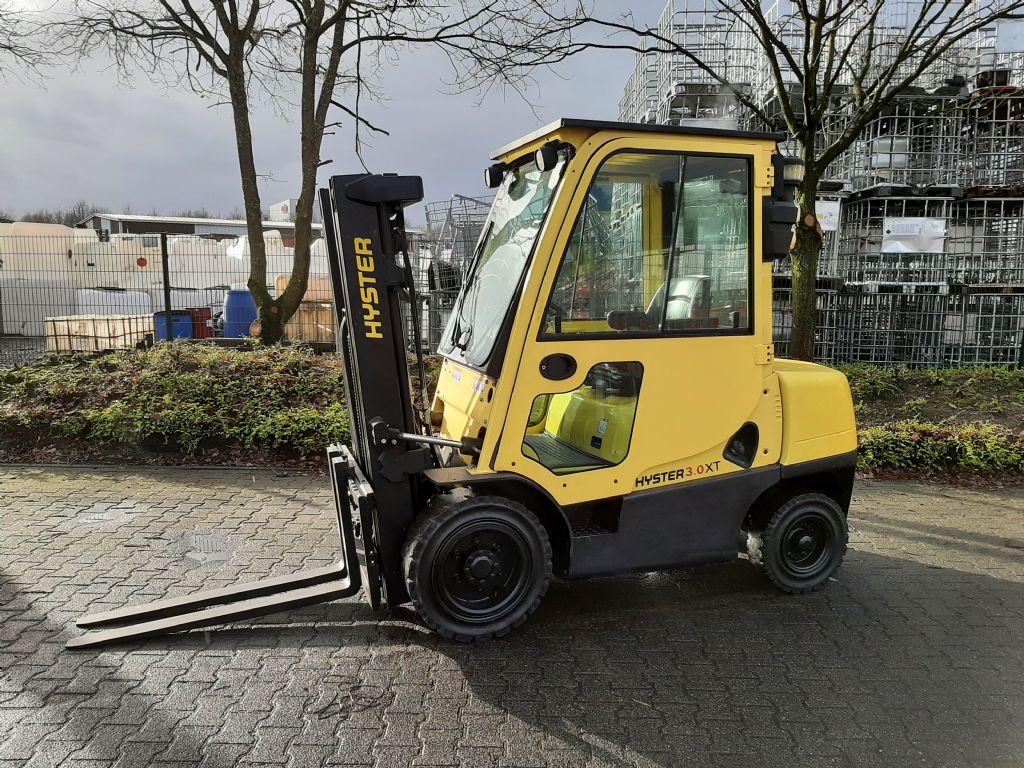 Hyster H 3.0 XT Dieselstapler www.thuenemann-stapler.de