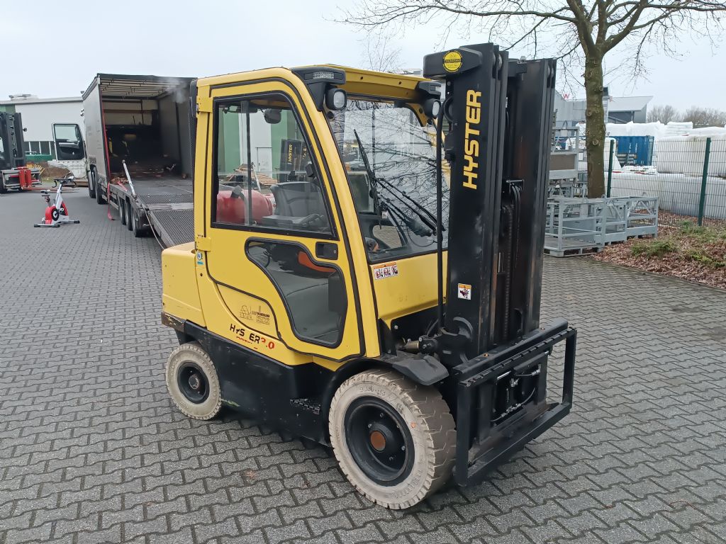 Hyster H3.0FT-G Treibgasstapler www.thuenemann-stapler.de