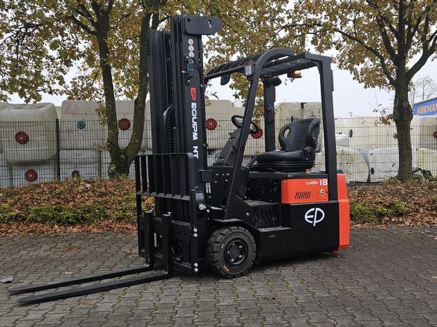 EP CPD18TVL Elektro 3 Rad-Stapler www.thuenemann-stapler.de