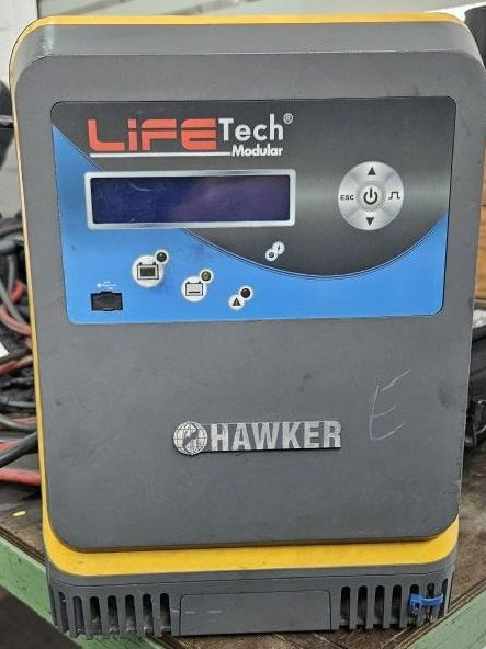 Hawker LifeTech Modular TC1 LT Ladegert www.thuenemann-stapler.de