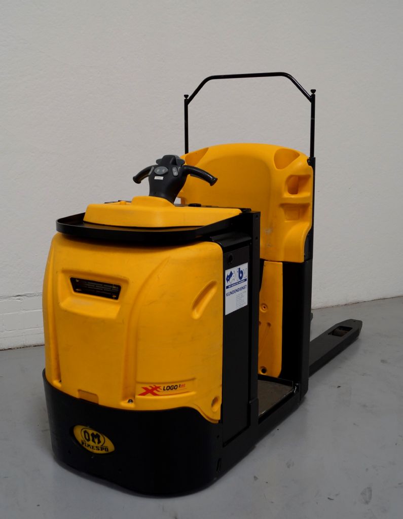 OM XLogo2ac Niederhubkommissionierer www.timmermanns.com OM XLogo2ac Niederhubkommissionierer www.timmermanns.com