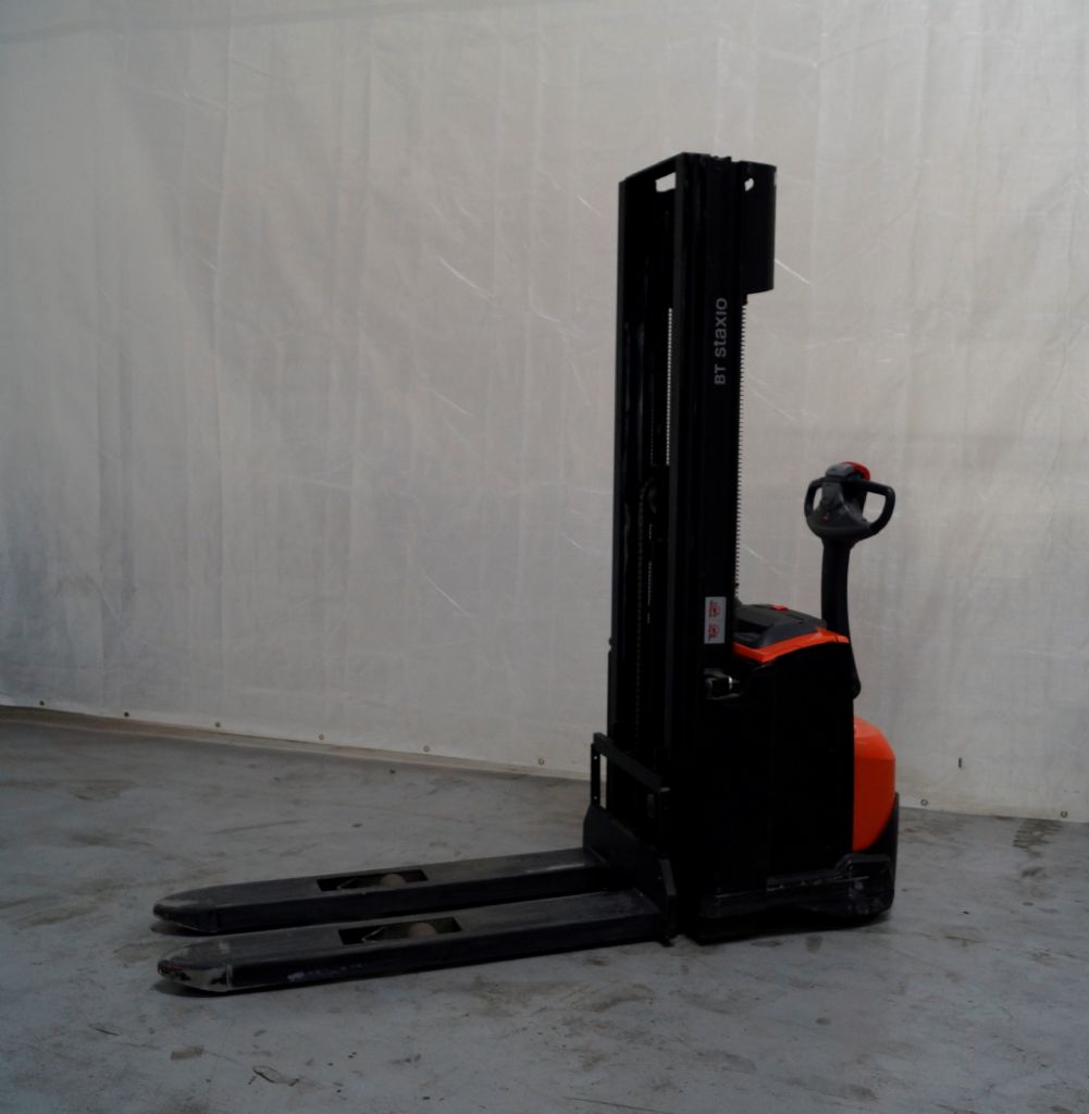 Toyota SWE140 Hochhubwagen www.timmermanns.com