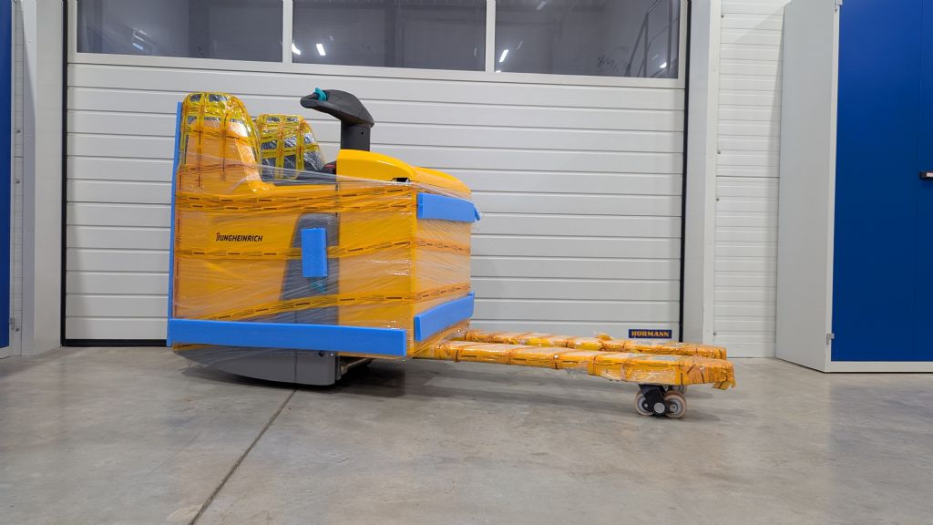 Jungheinrich-ERE 225 f. P. Neuwertig-Stand-on stacker-www.tojo-gabelstapler.de