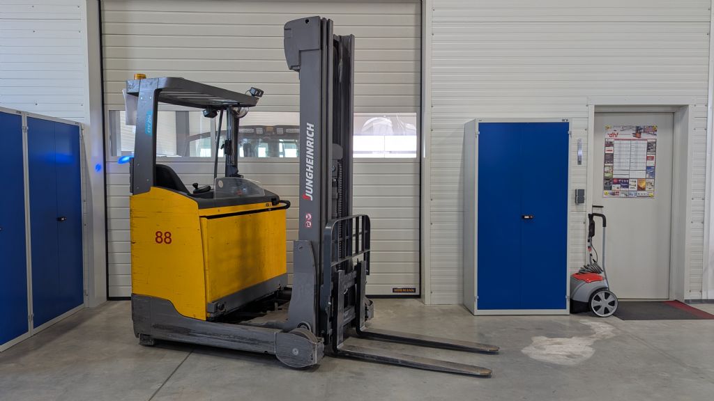 Jungheinrich-ETV 216 E GE 115 620 DZ-Schubmaststapler-www.tojo-gabelstapler.de