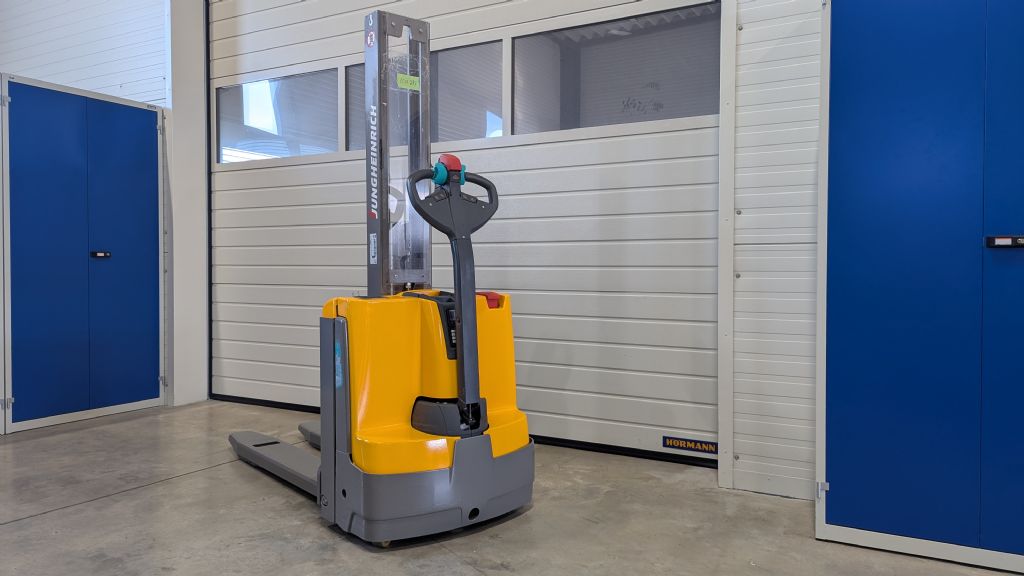 Jungheinrich-EMD 115i-High Lift stacker-www.tojo-gabelstapler.de