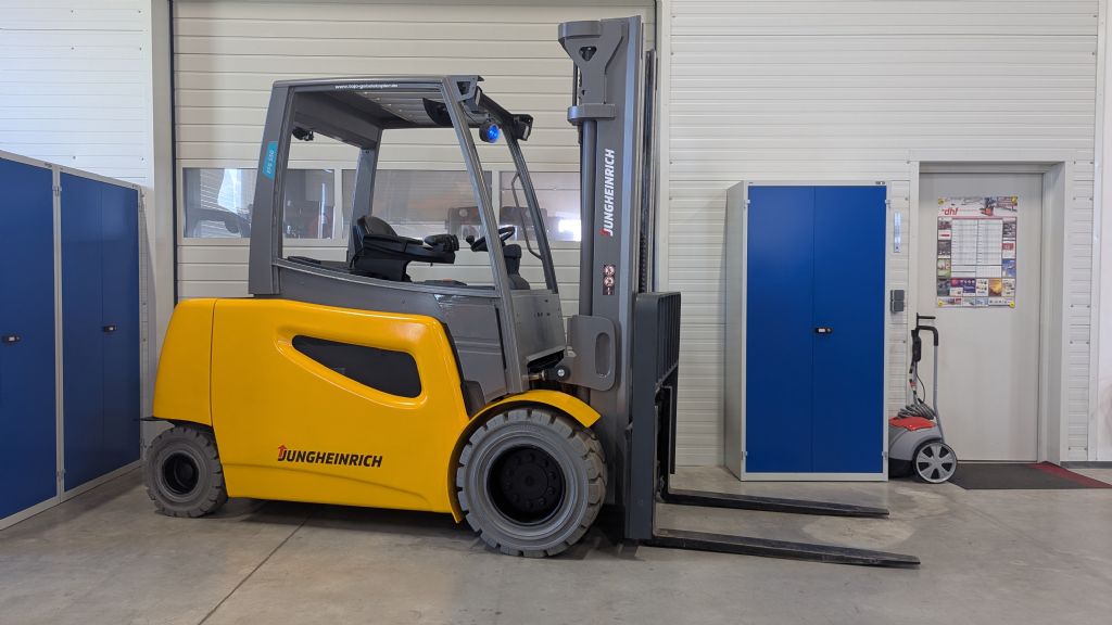 Jungheinrich-EFG 550 GE120-550DZ-Elektro 4 Rad-Stapler-www.tojo-gabelstapler.de