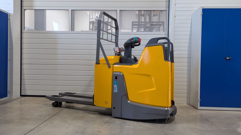 Jungheinrich-ERE 225 Waage Li-Ion Batterie-Electric Pallet Truck-www.tojo-gabelstapler.de