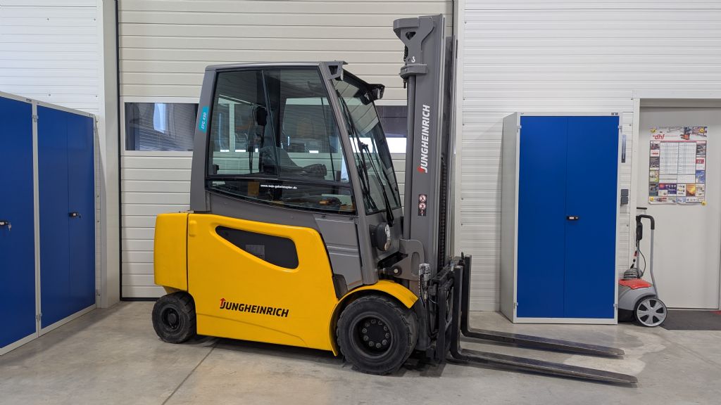 Jungheinrich-EFG 430 G+E 230-550DZ-Electric 4-wheel forklift-www.tojo-gabelstapler.de