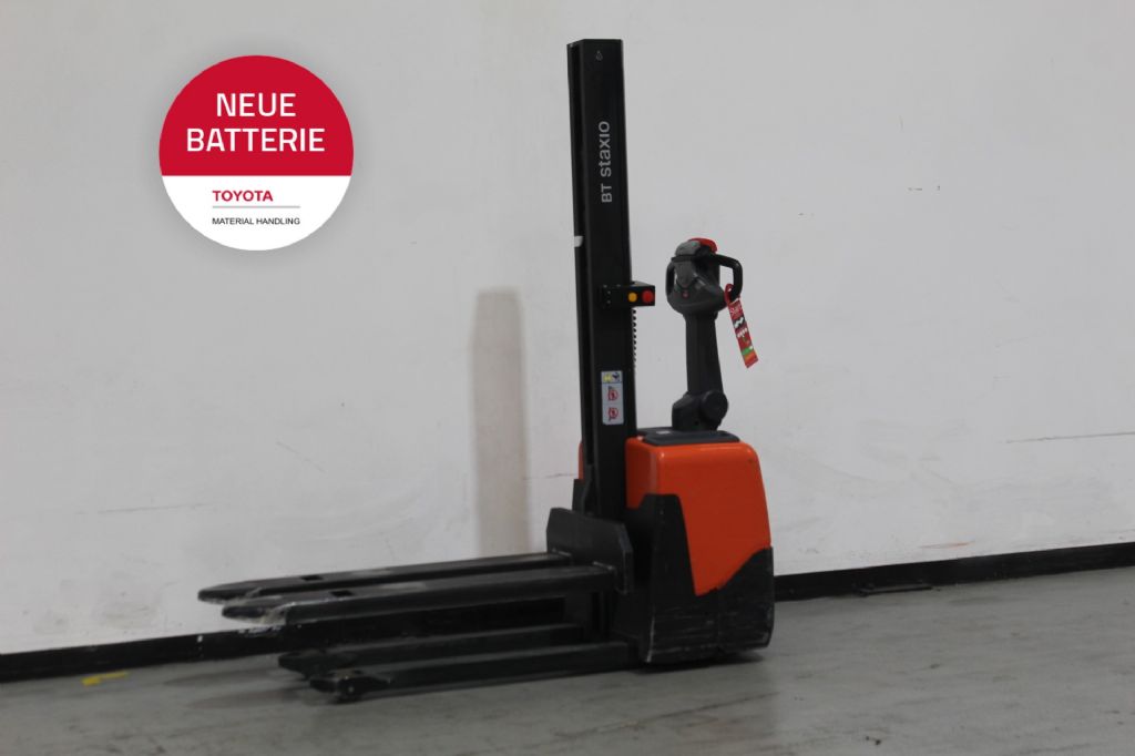 Toyota HWE100 Hochhubwagen www.foerdertechnik-rietberg.de Toyota HWE100 Hochhubwagen www.foerdertechnik-rietberg.de