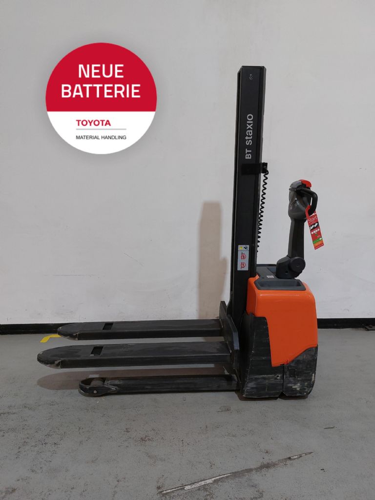 Toyota HWE100 Hochhubwagen www.foerdertechnik-rietberg.de Toyota HWE100 Hochhubwagen www.foerdertechnik-rietberg.de