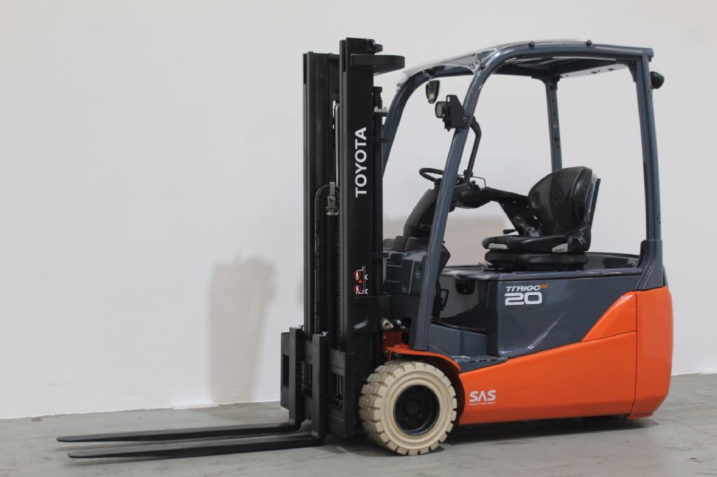 Toyota 8FBE20T Elektro 3 Rad-Stapler schlueter-gabelstapler.de