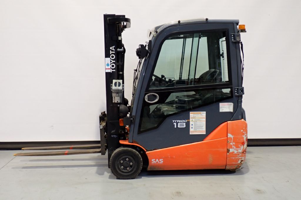 Toyota 8FBE18T Elektro 3 Rad-Stapler gabelstapler-nord.de