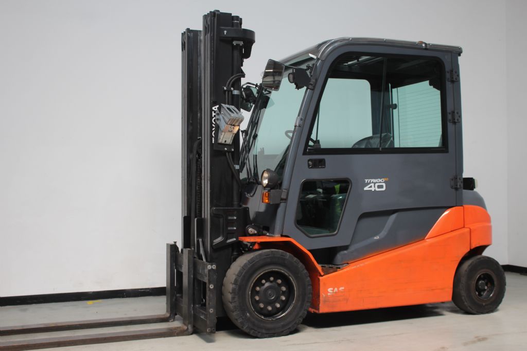 Toyota 8FBMT40 Elektro 4 Rad-Stapler gfg-gabelstapler.de