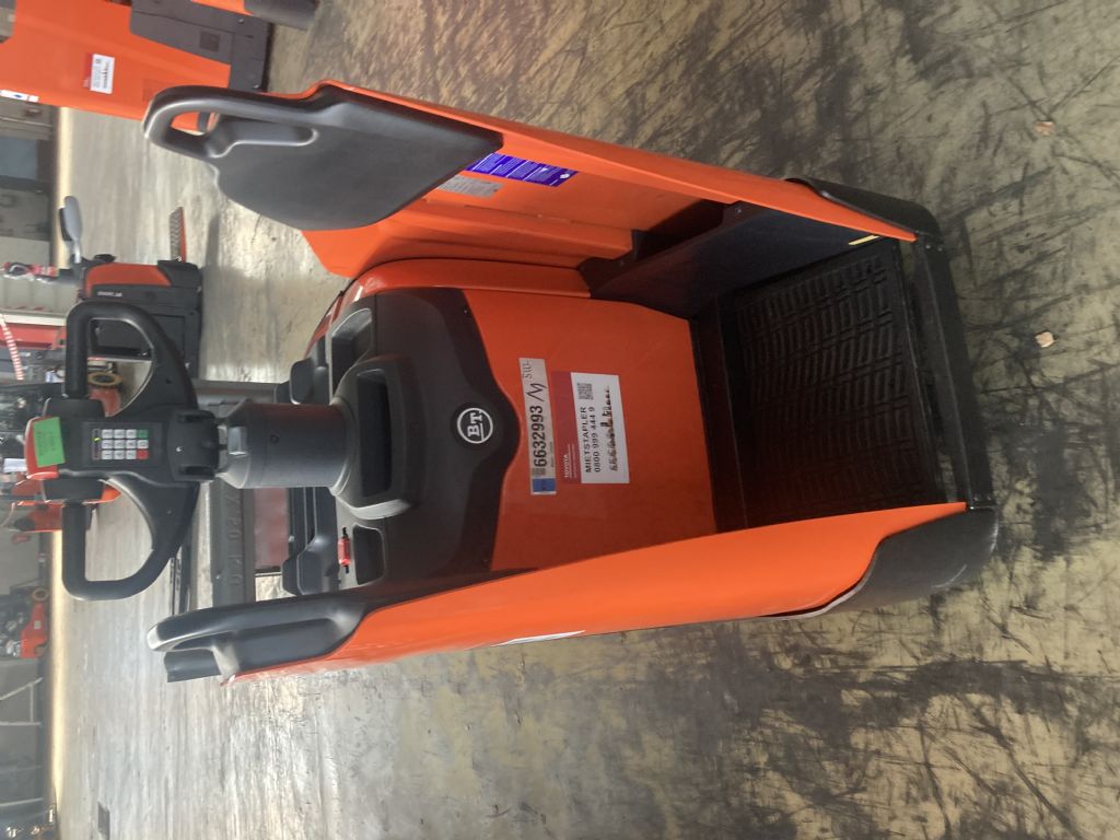 Toyota LPE250 Niederhubwagen gfg-gabelstapler.de