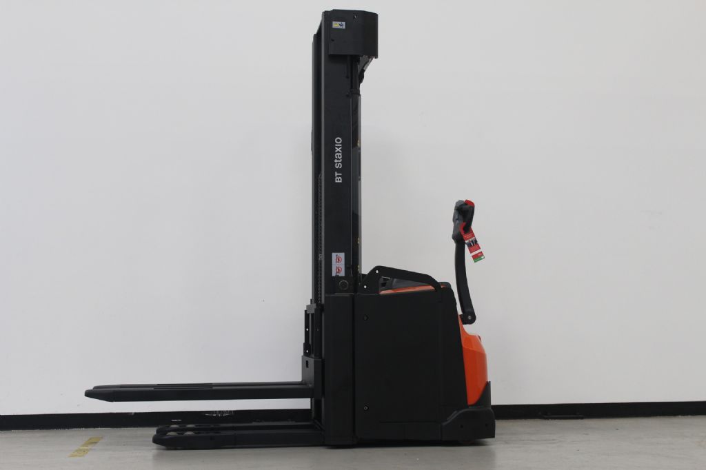 Toyota SWE160L Hochhubwagen gabelstapler-nord.de