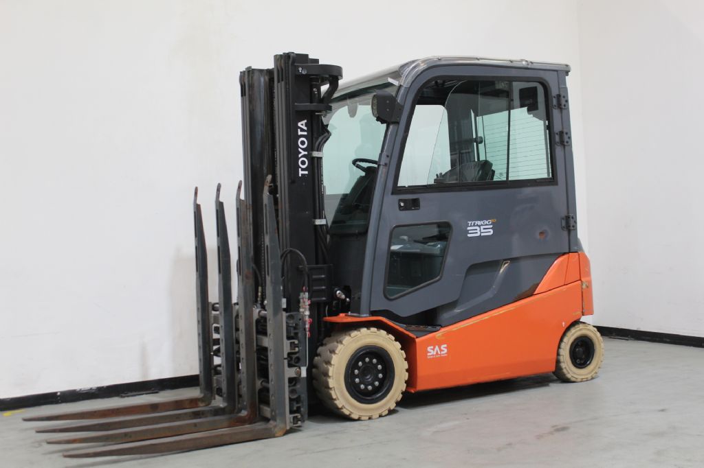 Toyota 8FBMT35 Elektro 4 Rad-Stapler loeffler-gabelstapler.de