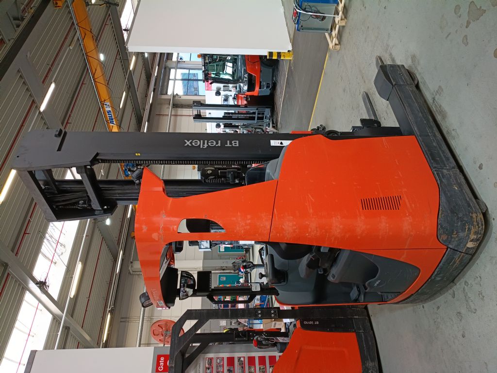 Toyota RRE160H Schubmaststapler gabelstapler-nord.de