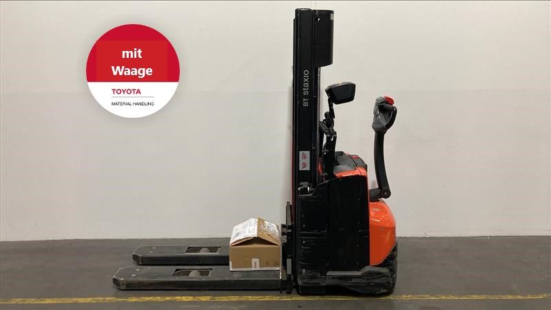 Toyota SWE120 Hochhubwagen loeffler-gabelstapler.de