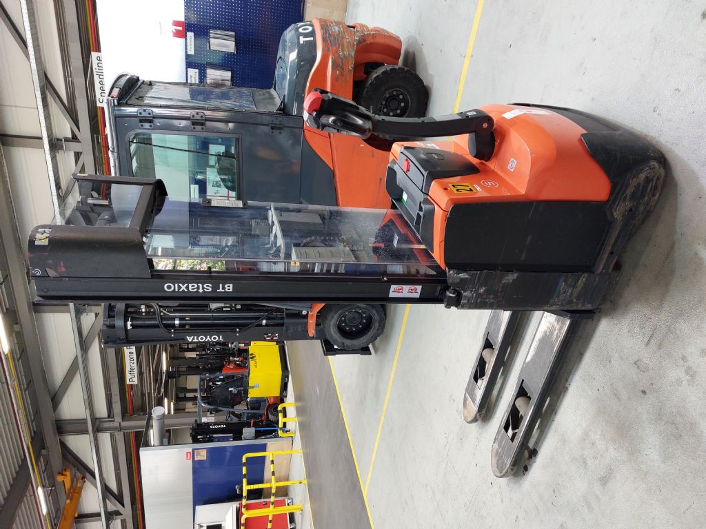 Toyota SWE120 Hochhubwagen www.foerdertechnik-rietberg.de Toyota SWE120 Hochhubwagen www.foerdertechnik-rietberg.de