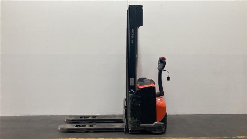 Toyota SWE120 Hochhubwagen gabelstapler-nord.de