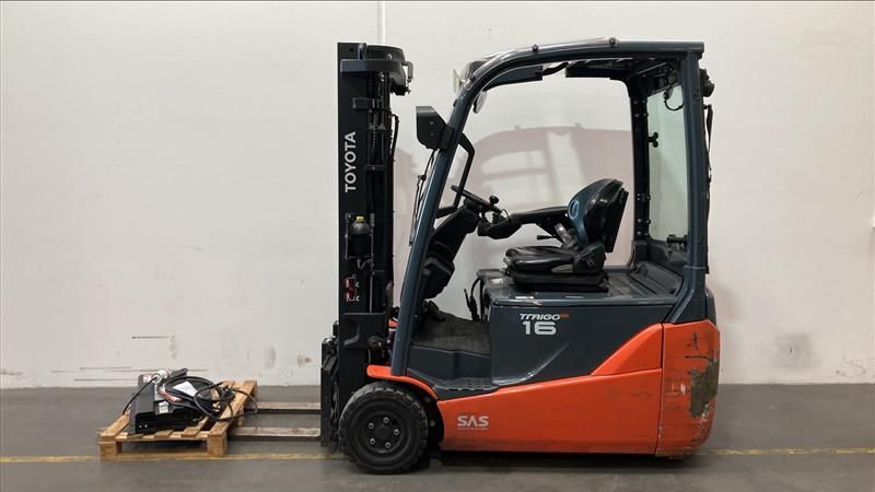 Toyota 8FBE16T Elektro 3 Rad-Stapler www.heinbockel-gabelstapler.de