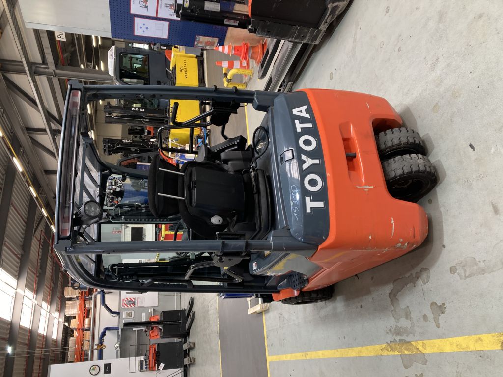 Toyota 8FBE20T Elektro 3 Rad-Stapler gabelstapler-nord.de